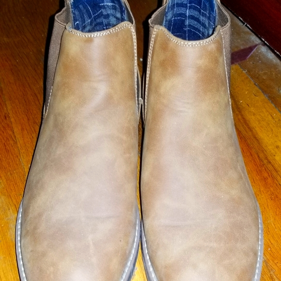 CHELSEA BOOTS - Picture 1 of 5